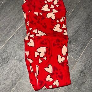 LuLaRoe Red Heart Leggings | OS | Valentines Day